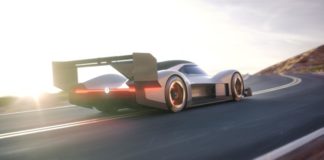 Volkswagen: ritorno alla Pikes Peak con un bolide da due motori Volkswagen I.D. R. Pikes Peak